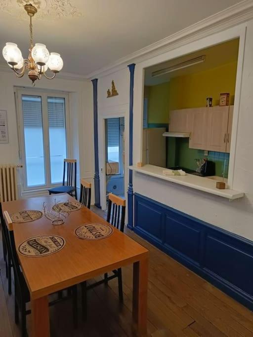Apartment Au Charme Authentique Mirecourt